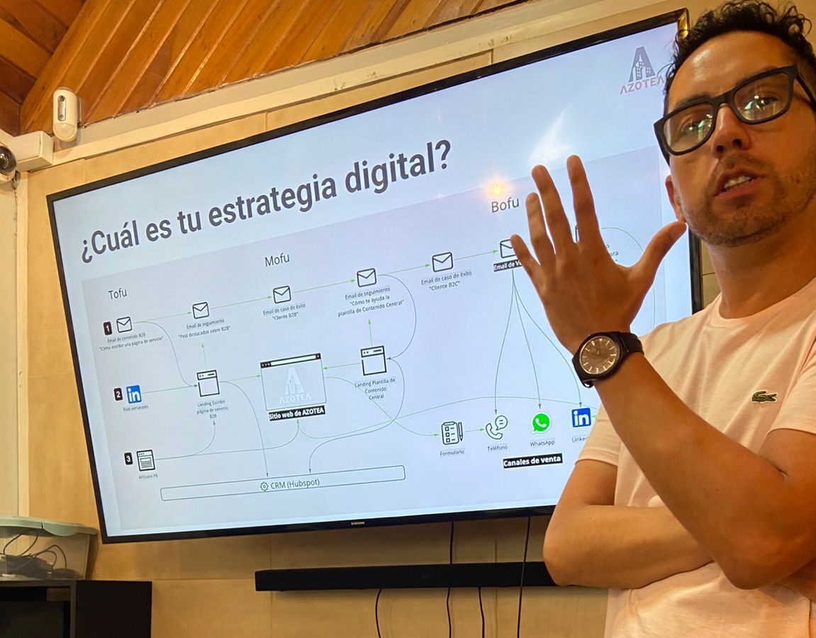 Imagen charla Fernando Cea